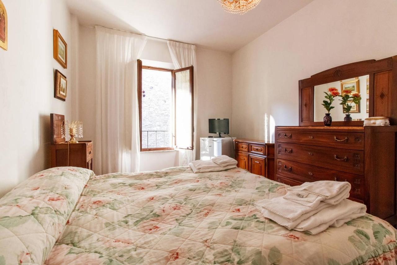 B&B Simonetta Siena Exteriör bild
